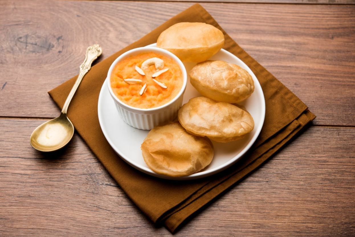 Sooji Halwa with Puri2